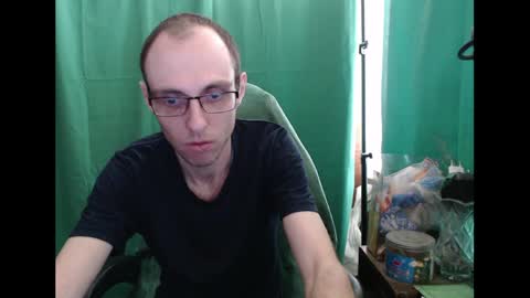 Snapshot of daniel9121 chatting on 04-07-26, 09:10 Daniel9121 online show from 04-07-26, 09:10