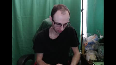 Snapshot of daniel9121 chatting on 04-14-26, 08:09 Daniel9121 online show from 04-14-26, 08:09