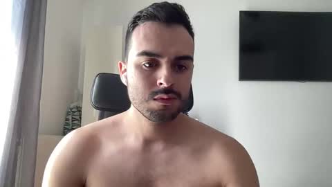 daniel_3827 online show from 06-01-26, 09:44
