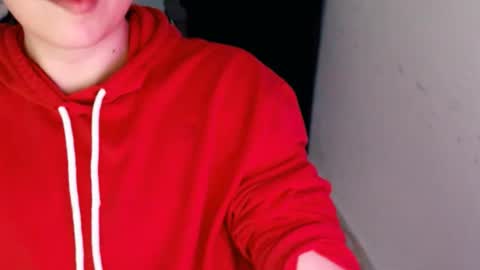 Snapshot of daniel_ruis16 chatting on 12-06-24, 04:06 daniel_ruis16 online show from 12-06-24, 04:06