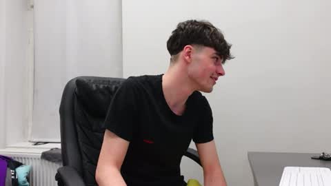 DANIEL SHAWN online show from 04-09-26, 10:26