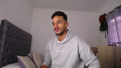 Daniel Sherlock online show from 02-07-26, 01:04