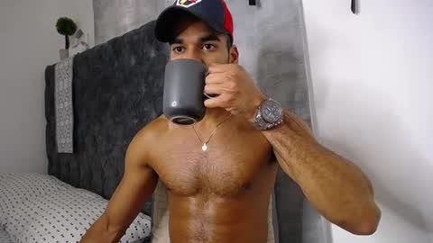 Snapshot of daniel_sherlock chatting on 07-17-26, 10:47 Daniel Sherlock online show from 07-17-26, 10:47