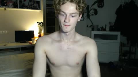 Snapshot of daniel_yumm chatting on 05-01-26, 11:09 Daniel online show from 05-01-26, 11:09