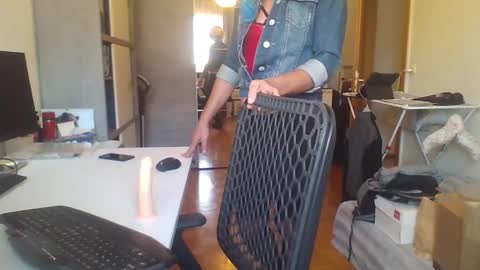 newcumer online show from 12-10-24, 09:12