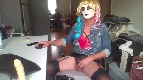 newcumer online show from 01-09-25, 02:18