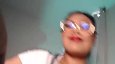 Lucia online show from 09-18-25, 05:48