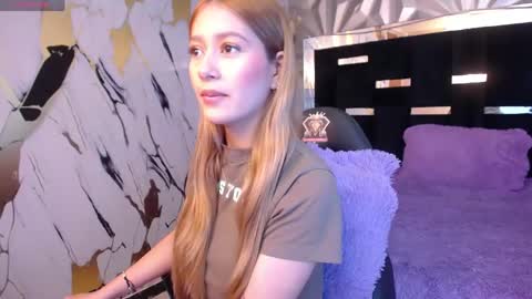 Snapshot of danielahill chatting on 04-21-26, 03:13 Danny online show from 04-21-26, 03:13