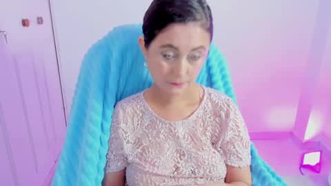 Daniela online show from 11-19-25, 05:51