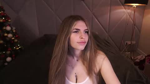 danielareign online show from 01-11-26, 01:49