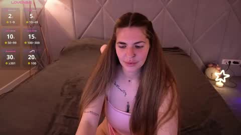 danielareign online show from 05-06-26, 01:05