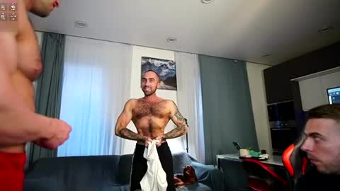 Snapshot of danielkraig_for_u chatting on 07-19-26, 06:55 Daniel Kraig online show from 07-19-26, 06:55