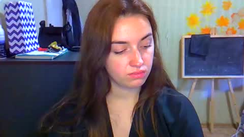 Snapshot of daniella_brunnette_ chatting on 10-22-25, 10:48 Daniella online show from 10-22-25, 10:48