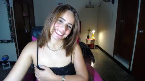 Angie online show from 02-11-25, 05:07