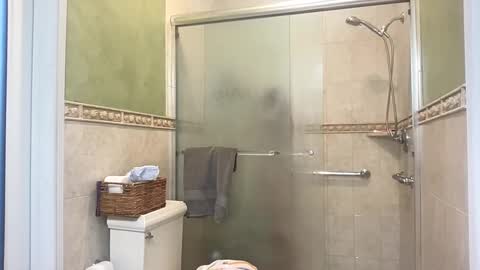 Snapshot of daniellealexa chatting on 12-25-24, 12:26 daniellealexa online show from 12-25-24, 12:26