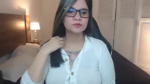 daniellerain online show from 04-22-26, 10:06