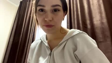 Julia online show from 03-04-26, 10:32