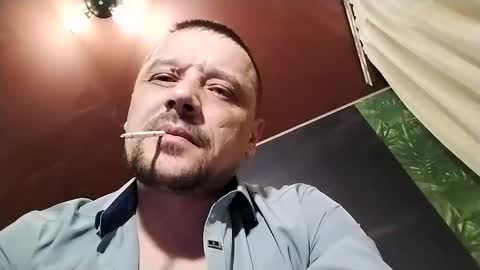 Snapshot of danielocool chatting on 02-28-25, 06:20 DanieloCool online show from 02-28-25, 06:20