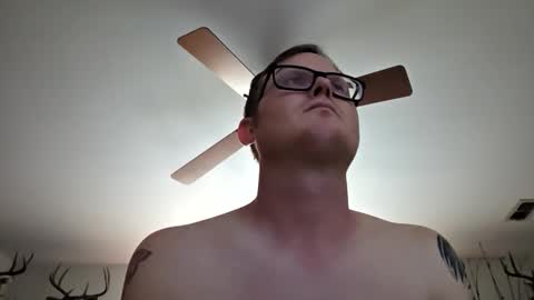 Snapshot of danielp_mod_cb chatting on 05-20-26, 10:49 Daniel y. online show from 05-20-26, 10:49
