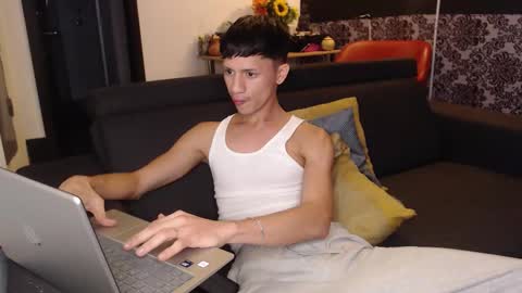 Daniels Cruz online show from 02-01-26, 01:59