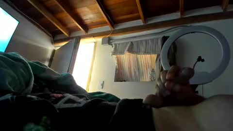 Snapshot of danietravieso127 chatting on 10-13-25, 05:02 danietravieso127 online show from 10-13-25, 05:02