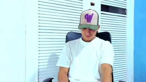 Dani online show from 02-04-25, 03:44