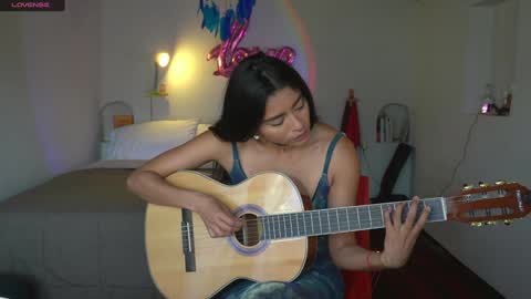 danalle .. online show from 12-24-24, 01:28