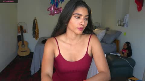 danalle .. online show from 11-19-25, 09:48