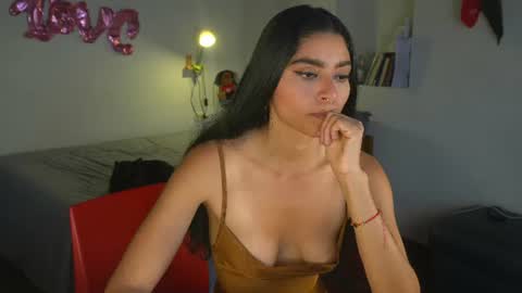 Snapshot of daniisla chatting on 06-28-26, 06:03 danalle .. online show from 06-28-26, 06:03