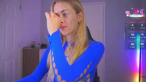 Hi my name is Anna. Please say hello I like to chat with you. If u have request use Tip option .Thank you online show from 03-06-25, 07:14