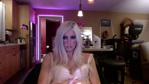 DanikaWhite69 online show from 09-22-25, 05:53
