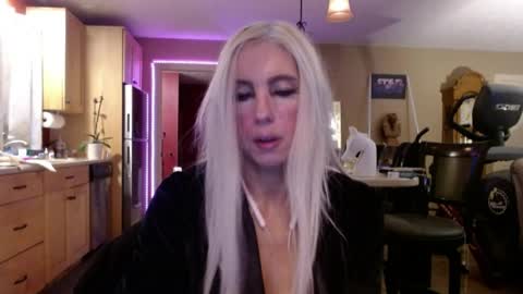 DanikaWhite69 online show from 04-22-26, 03:02