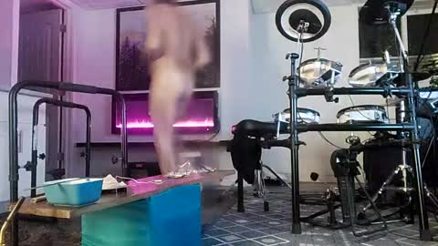 danimal5000 online show from 10-08-25, 04:32