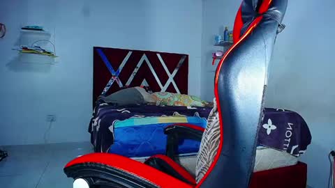 danisabrownn online show from 04-19-26, 06:10