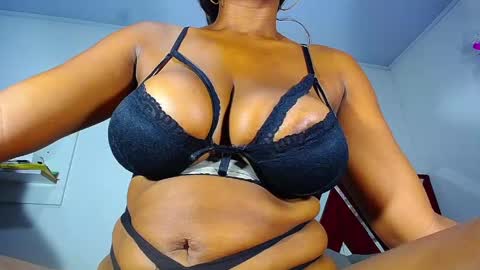 Snapshot of danisabrownn chatting on 06-05-26, 03:07 danisabrownn online show from 06-05-26, 03:07