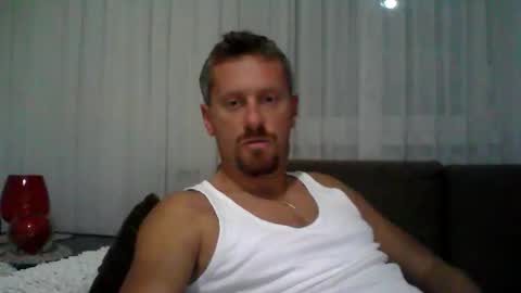 Snapshot of danisami12345 chatting on 11-06-25, 07:48 daniel online show from 11-06-25, 07:48