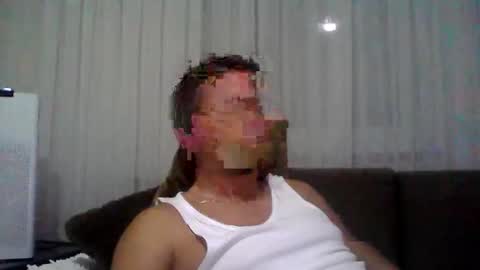 Snapshot of danisami12345 chatting on 11-17-25, 10:04 daniel online show from 11-17-25, 10:04