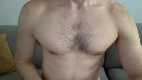 Snapshot of danishguysdicks chatting on 02-23-25, 02:25 Buzzy online show from 02-23-25, 02:25
