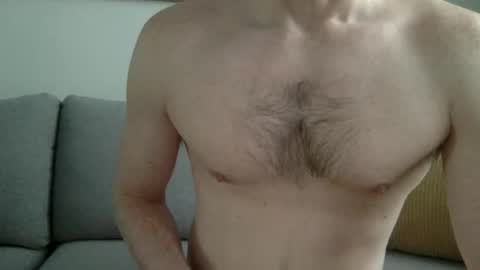 Buzzy online show from 04-08-26, 01:11