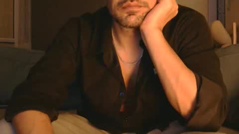 Snapshot of danithenew chatting on 10-19-25, 01:17 danithenew online show from 10-19-25, 01:17