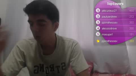 Snapshot of danivoyeur21 chatting on 06-16-26, 08:44 daniel segura online show from 06-16-26, 08:44