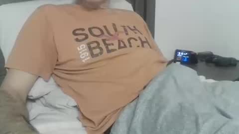 danl20012001 online show from 10-14-25, 12:22