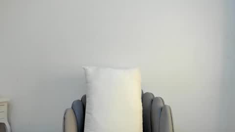 Snapshot of danna__ortiz chatting on 03-04-25, 02:42 Danna online show from 03-04-25, 02:42