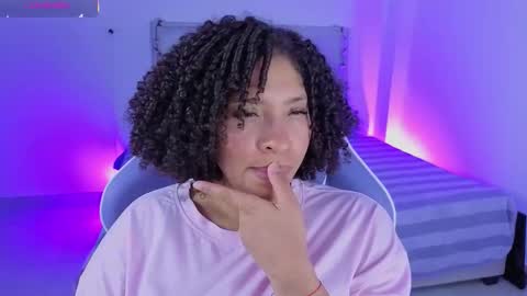 Snapshot of danna_berry chatting on 10-22-25, 04:40 DannaBerry online show from 10-22-25, 04:40