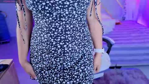 Snapshot of danna_berry chatting on 11-20-25, 04:51 DannaBerry online show from 11-20-25, 04:51