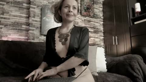 natalia online show from 12-13-24, 12:09