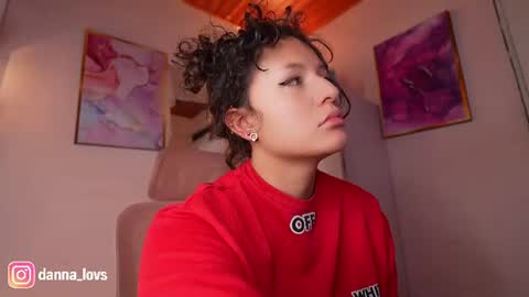 Danna Lovs online show from 07-29-26, 11:30