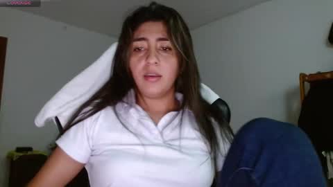 Snapshot of danna_peterson chatting on 05-30-26, 09:01 Danna online show from 05-30-26, 09:01