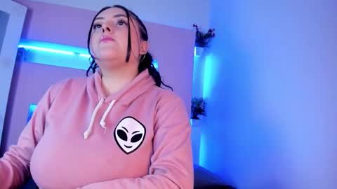 DANNA PINK online show from 10-31-25, 11:00