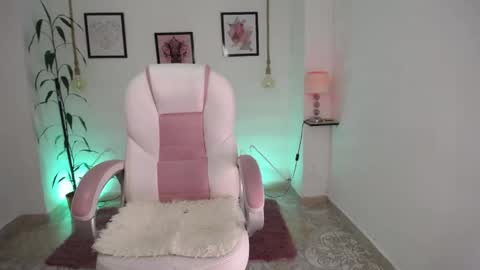 Danna online show from 05-08-26, 10:59